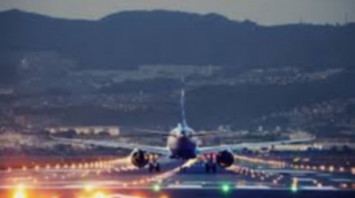 В Японии самолет совершил вынужденную посадку из-за пассажира без маски