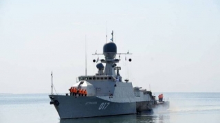 Türkiyə Qara dənizə hərbi gəmilər göndərdi - VİDEO 