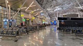 "Vnukovo" aeroportu Rusiyada öz metro stansiyası olan ilk hava limanı olub 