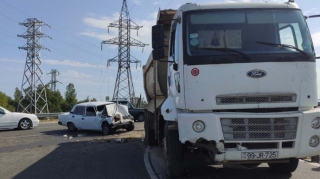 Lənkəranda ağır yol qəzası;  1 ölü, 4 yaralı - FOTO