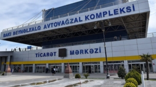 Paytaxtın bir sıra yerlərində taksilər üçün duracaq təşkil edilib 