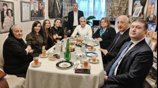 Leyla Əliyeva və Arzu Əliyeva Polad Həşimovun ailəsini ziyarət etdi - FOTO 