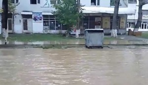 Gürcüstanın kurort şəhəri təbii fəlakətin qurbanına çevrilib