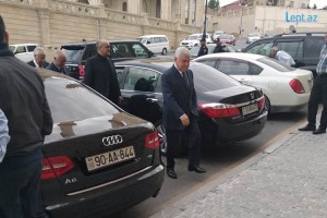 Azərbaycanın sabiq nazirləri bir arada – “Range Rover”də 4 nəfər... FOTO