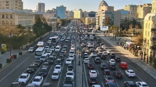 Paytaxtın 11 küçəsində tıxac var - SİYAHI - FOTOLAR 