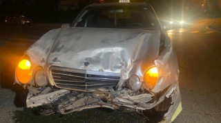 В Баку столкнулись два автомобиля, есть пострадавший  - ФОТО