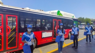 BNA vətəndaşlara tibbi maska paylayıb