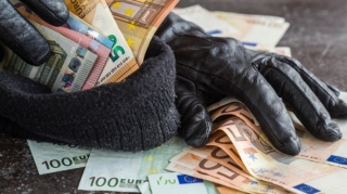 Bakıda mağazadan 2 min manatlıq oğurluq edilib