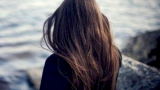 Yevlaxda 19 yaşlı qız bir aydır itkin düşüb - FOTO 