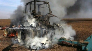 Kəlbəcərdə traktor minaya düşdü - Xəsarət alan var - FOTO 