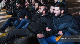 Yerevanda küçələri bağlayan aksiyaçılar saxlanıldı