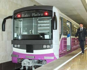 Metrodan istifadə edənlərin sayı artıb