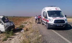 İşçiləri daşıyan mikroavtobus aşdı: 2 ölü, 20 yaralı - FOTO