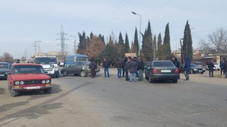 Gəncədə sərnişin avtobusunun iştirakı ilə zəncirvarı qəza olub - FOTO 