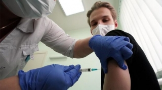 ÜST koronavirusa qarşı məcburi vaksinasiyaya qarşı çıxdı 