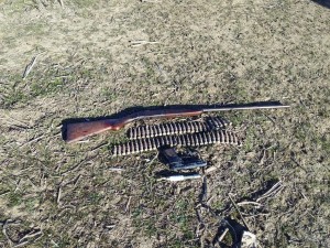 Cəbhəyanı ərazidən silah-sursat aşkar edilərək götürülüb  - FOTO