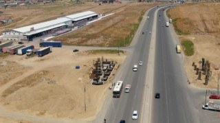 На дороге Пиршаги-Хырдалан-Новханы строится новый надземный пешеходный переход - ФОТО