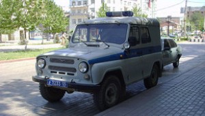 Polislər arasında atışma: 3 yaralı