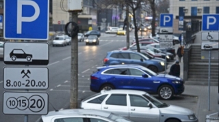 Pulunu ödəyirsən, riskini özün daşıyırsan - Parkinqlərdə sığorta mexanizmi niyə yoxdur? 