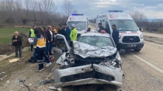 İki avtomobil toqquşdu, 9 nəfər...   - FOTO