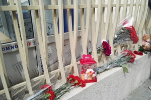 Elina üçün 162 saylı məktəbin həyətində anım aksiyası keçirilir - VİDEO