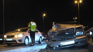 Bakıda iki avtomobil toqquşub   - FOTO - VİDEO