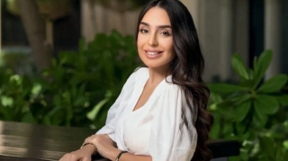 Лейла Алиева поделилась публикацией с выставки, проходящей в Nine Senses Art Center 