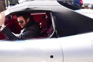 Kıvanç “Ferrari”sini satışa çıxardı, alıcı tapa bilmədi