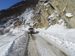 Qubanın dağlıq kəndlərinə gedən yollar qardan təmizlənir