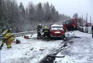 Rusiyada ağır yol qəzasında 3 nəfər ölüb, 1 nəfər yaralanıb