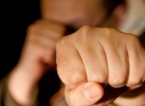 Polis rəisi sabiq qubernatorun qohumunu döyüb