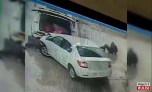 Sərxoş qadın sürücü iki nəfəri ağır yaraladı - VİDEO