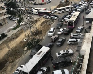 Təmir aparılan yolda hərəkət mümkünsüz oldu