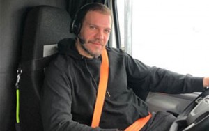 Sürücü işləyən Tolqadan dostlarına: “Yerə girsin saxta sevginiz” - FOTO