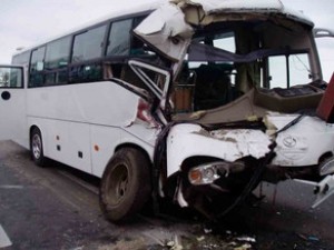 Sərnişin avtobusu qəzaya uğradı - 8 ölü