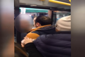 133 saylı avtobusda sərxoş kişi aranı qarışdırdı - VİDEO