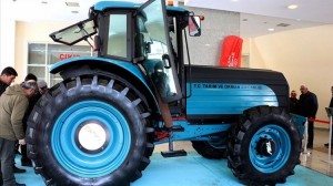 Türkiyə elektriklə işləyən traktorların istehsalına başlayır