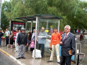 "Bakıda bəzi dayanacaqlar düzgün quraşdırılmayıb" - Tədbir görüləcək