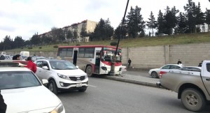 Yollarda ölüm kabusu şütüyür – Şəraiti yaradan da özümüzük