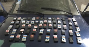 Avtomobildən qanunsuz mobil telefon aşkarlandı - VİDEO