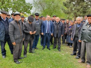 Çingiz Qənizadə  problemləri dinlədi