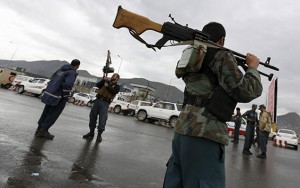 “Taliban” 40-dan çox sürücünü oğurladı