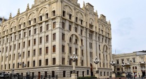 Məhkəmə polis rəisi barəsində Daxili İşlər Nazirliyinə müraciət edib