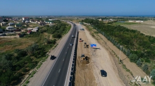 Bakı-Quba-Rusiya magistral yolunun bir hissəsində aparılan yenidənqurma işləri davam edir   - FOTO - VİDEO