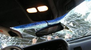 "KamAZ" avtomobillə toqquşdu: 2 ölü, 3 yaralı - VİDEO