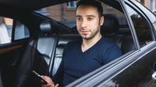 Azərbaycanda kim taksidə gedir: sərnişinin portreti   - FOTO