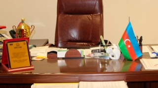 В Баку уволены директора 30 школ