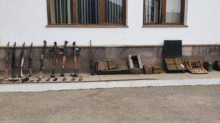 Xocavənddə xeyli sayda silah-sursat aşkar edilib - VİDEO 