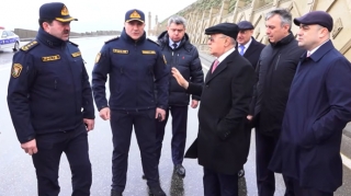 Məmurlar hadisə yerinə getdi – Təhlükənin qarşısını almaq üçün tapşırıqlar verildi - VİDEO