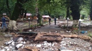 Сель затопил дорогу Исмаиллы-Габала,  вода проникла в дома – ФОТО 